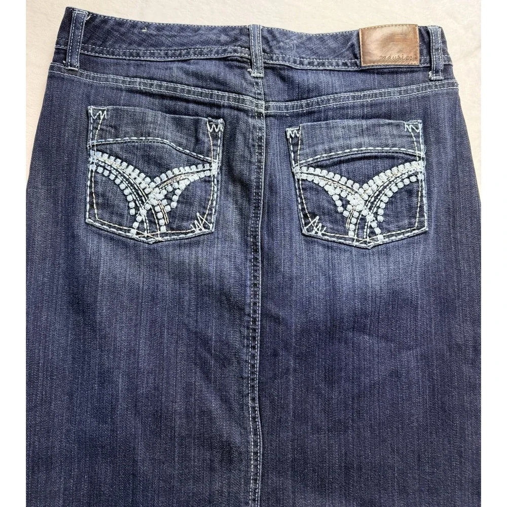 Maurices Dark Wash Denim Maxi Skirt Y2K Boho Embroidered Pockets Size 7/8